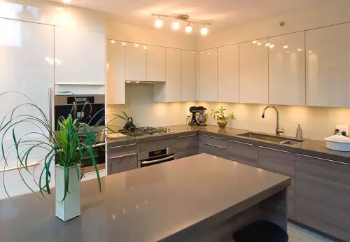 Han Stone kitchen 
